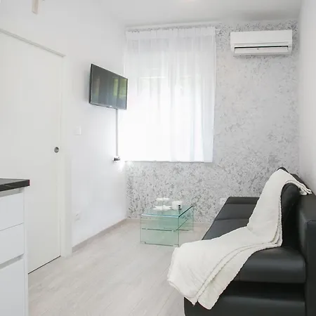 Studio Jelena Apartment
